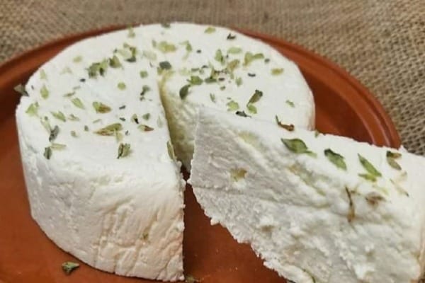 queijo cor branco